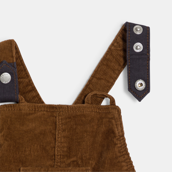 سالوبيت مخملي مضلّع باللون البني للأولاد الصغار